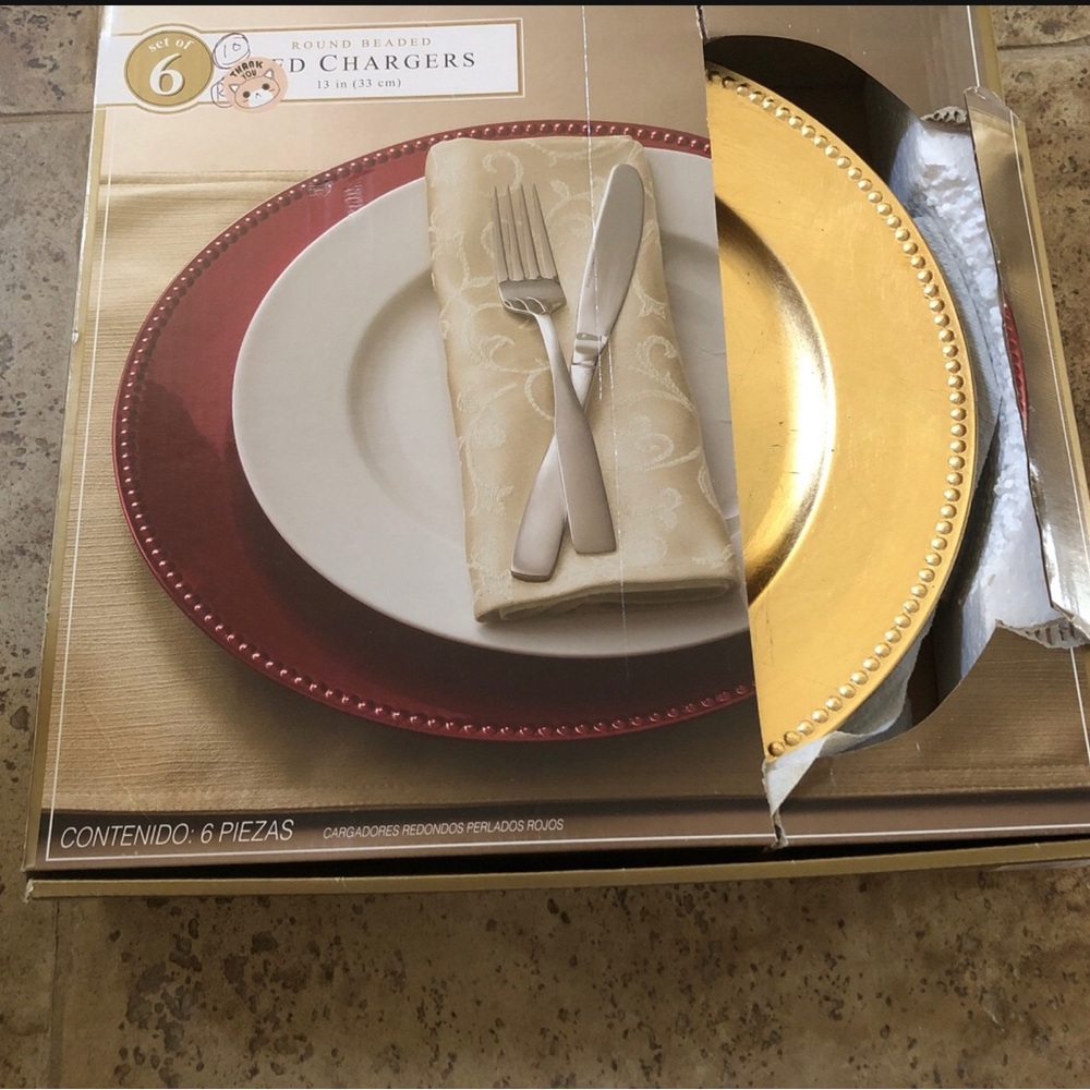 Stunning Gold Non Beaded Charger Plates set of 6